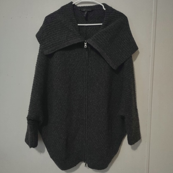 BCBGMAXAZRIA Wool Blend Grey Zip Up Sweater Size M/L - Picture 1 of 5